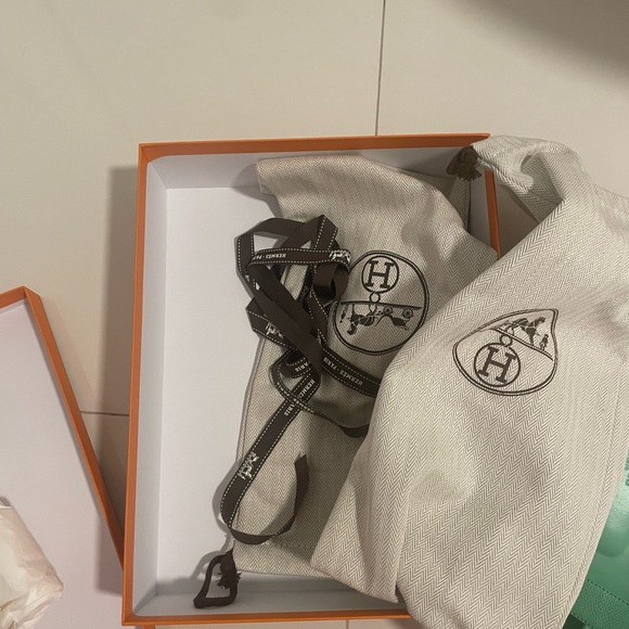 HERMES H ORAN VERT POMME EPSOM LEATHER GREEN SANDALS MULE SHOES SLIDES - Picture 4 of 4